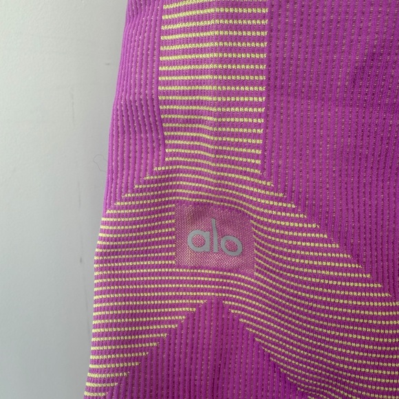 Alo, Yoga Illusion Seamless High-Waist Legging, MSRP $148 - Picture 8 of 15